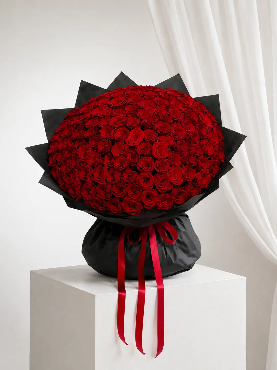 Royal Red Roses Bouquet – Long Stems.