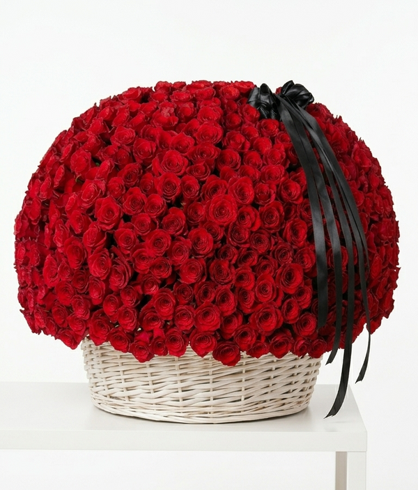 Premium Red Roses Basket.